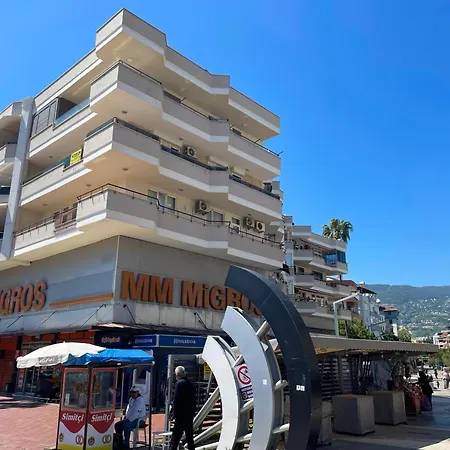 Sa Apartments! Cleopatra Beachfront 2bd Alanya