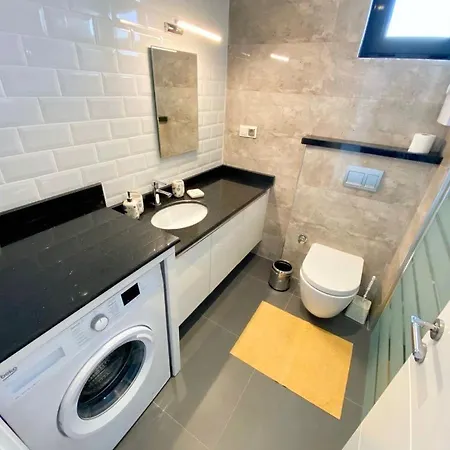 Sa Apartments! 1bd Flat 200m To The Beach! Апартаменты Алания