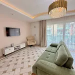 Sa Apartments! Cleopatra Beachfront 2bd 아파트 알란야