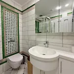 Апартаменти Sa Apartments! Cleopatra Beachfront 2bd
