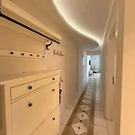 아파트 Sa Apartments! Cleopatra Beachfront 2bd *