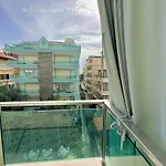 아파트 Sa Apartments! Cleopatra Beachfront 2bd 알란야
