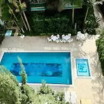 Апартаменти Sa Apartments! Cleopatra Beachfront 2bd