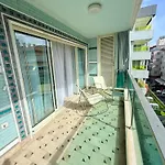 Apartament Sa Apartments! Cleopatra Beachfront 2bd *