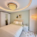 Apartament Sa Apartments! Cleopatra Beachfront 2bd