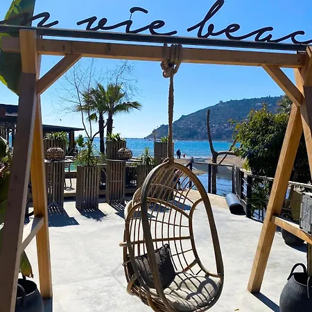 Sa Apartments! 1bd Flat 200m To The Beach! アパート *