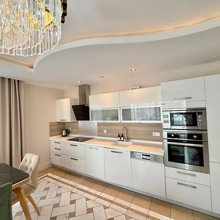 아파트 Sa Apartments! Cleopatra Beachfront 2bd 알란야