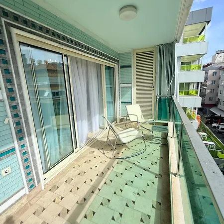 Apartmán Sa Apartments! Cleopatra Beachfront 2bd *