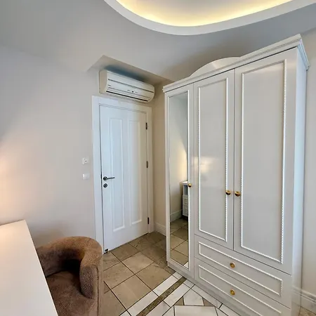Апартаменты Sa Apartments! Cleopatra Beachfront 2bd Алания