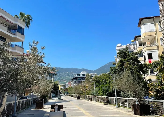 Sa Apartments! Cleopatra Beachfront 2bd * 阿拉尼亚