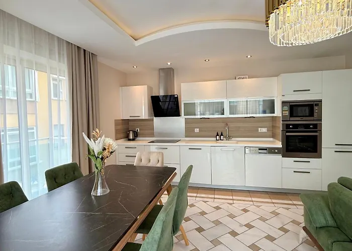 Sa Apartments! Cleopatra Beachfront 2bd