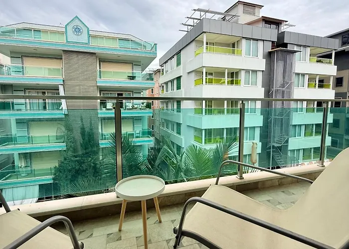 Sa Apartments! Cleopatra Beachfront 2bd Apartment