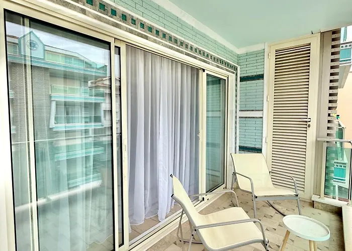 Sa Apartments! Cleopatra Beachfront 2bd Alanya