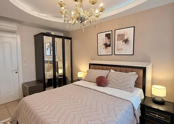 Sa Apartments! Cleopatra Beachfront 2bd Apartment