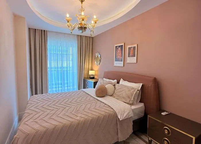 Sa Apartments! Cleopatra Beachfront 2bd *