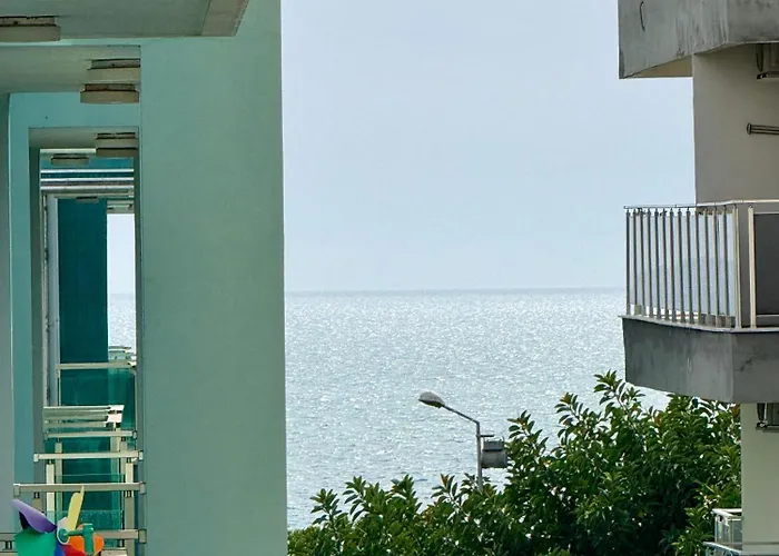 Sa Apartments! Cleopatra Beachfront 2bd Alanya