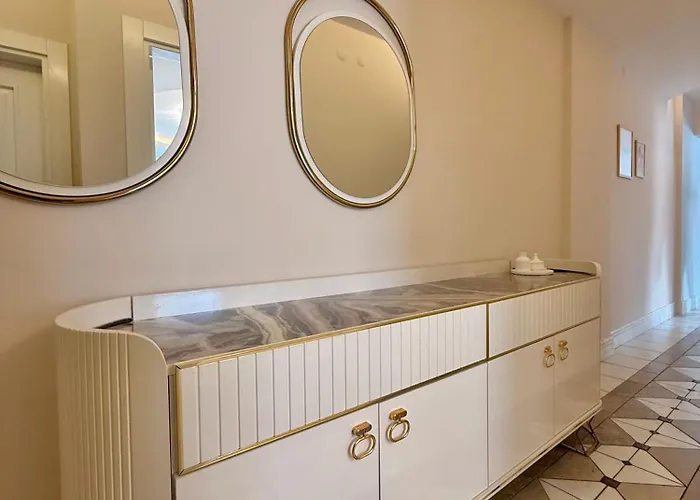 Sa Apartments! Cleopatra Beachfront 2bd