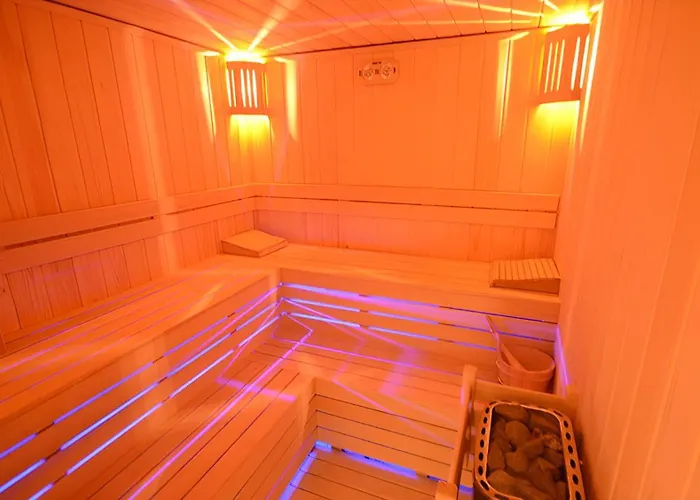 Sa Apartments! Cleopatra Beachfront 2bd Apartment Alanya