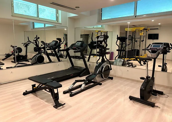 Sa Apartments! Cleopatra Beachfront 2bd *