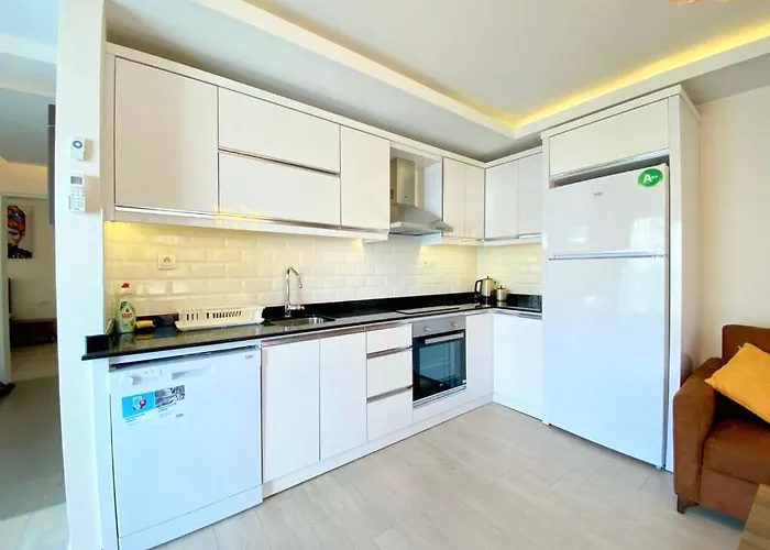 Sa Apartments! Cleopatra Beachfront 2bd Appartement Alanya