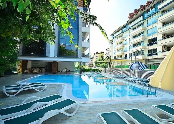 Sa Apartments! Cleopatra Beachfront 2bd * Alanya