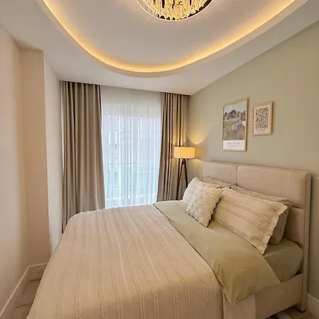 Sa Apartments! Cleopatra Beachfront 2bd ألانيا